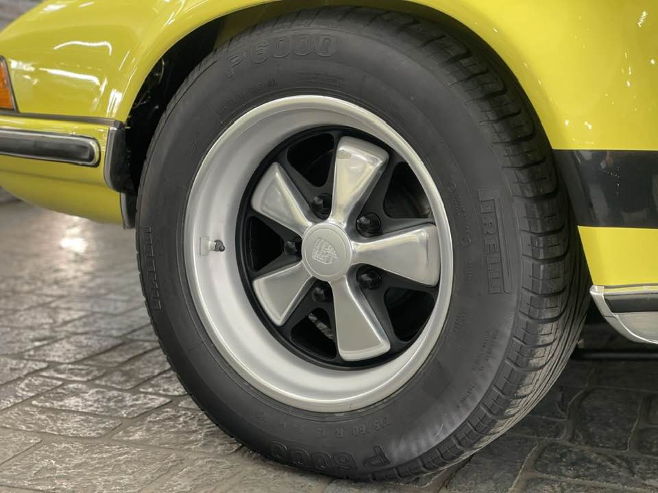 1973 RS年式 ポルシェ 911 カレラ 用 タイヤインフレーションボトル Shinoda Automobile
